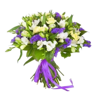 Elegant kytica biele frézie, alstromérie a dotyk statice